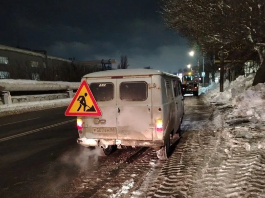 Автолюбителей просят не оставлять транспорт на 21 участке транзитных дорог