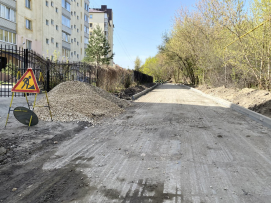 В области отремонтируют 11 дорог к детским досуговым учреждениям и лагерям