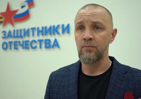 Участнику программы «Наши герои» вручили удостоверение ветерана боевых действий