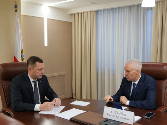 Роман Бусаргин провел рабочую встречу с председателем Саратовской областной думы Алексеем Антоновым
