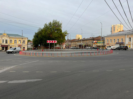 В Саратове установили делиниаторы на пересечении Радищева, Кутякова и Челюскинцев