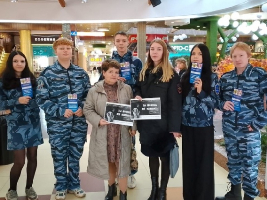 В торговом центре Заводского района провели антинаркотическую акцию