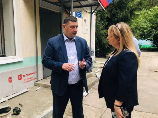 Евгений Ковалев проконтролировал ход ремонта в детском саду