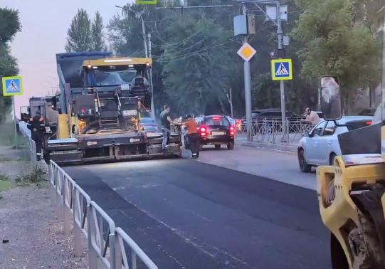Начат ремонт одной из крупнейших дорог Заводского района