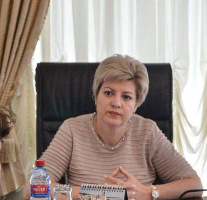 Лада Мокроусова: Территориальные структурные подразделения администрации должны реагировать на поступающие обращения