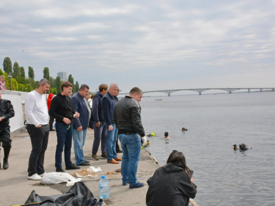 Депутаты Саратовской городской Думы приняли участие в экологическом субботнике