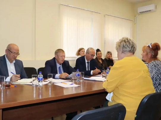 Николай Панков 6 часов проводил приём граждан