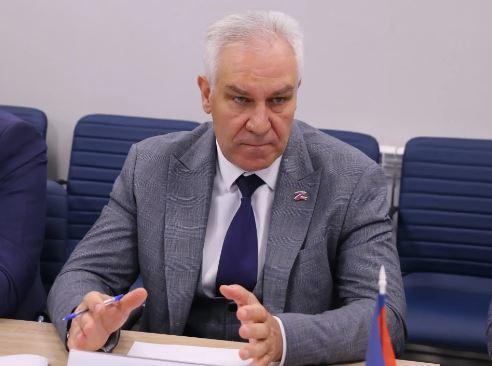 Алексей Антонов призвал не допускать бракоделов к реализации социальных проектов