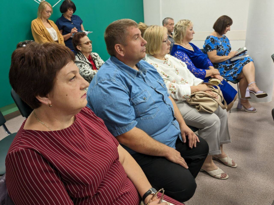 Медики принимают участие в обсуждении вопроса повышения зарплат медработникам