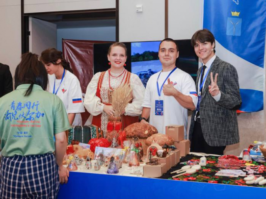 Саратовская делегация отметила День России на форуме «Волга-Янцзы»