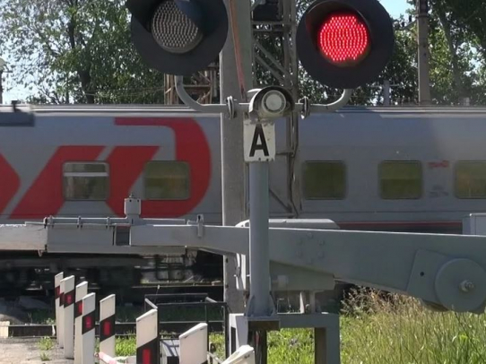 Железнодорожный переезд в Ленинском районе закроют с 17 по 24 мая