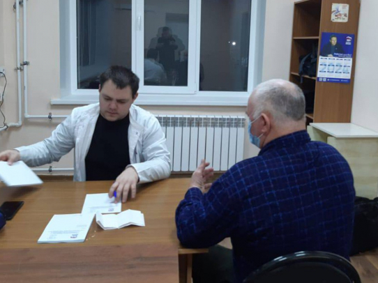Саратовские врачи провели выездной прием в Дергачах
