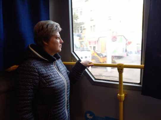 Лада Мокроусова лично проверила работу дублирующих автобусных маршрутов