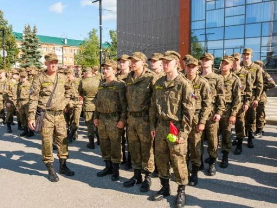 Гвардейцы завершили участие в окружных сборах