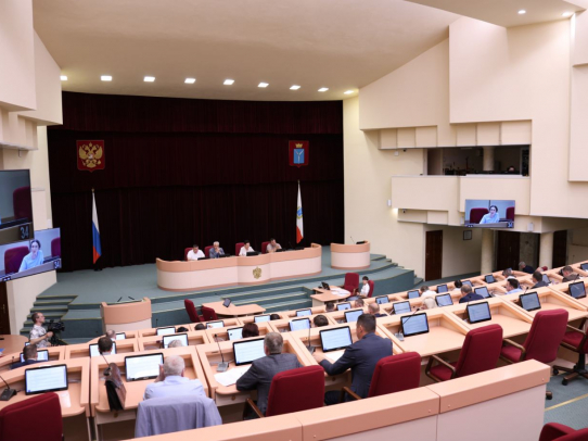 Депутаты поддержали решение Романа Бусаргина направить муниципалитетам 1 млрд рублей