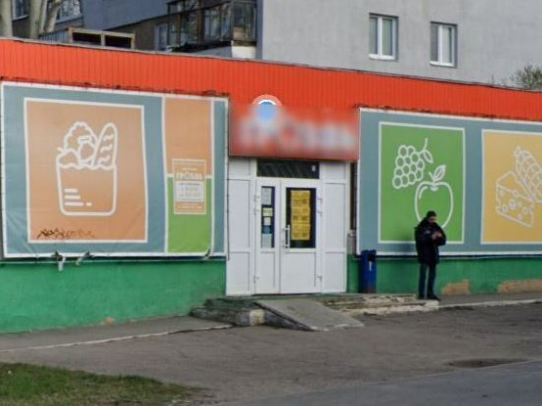 Выявлен факт самовольного изменения фасада нежилого здания на улице Перспективной