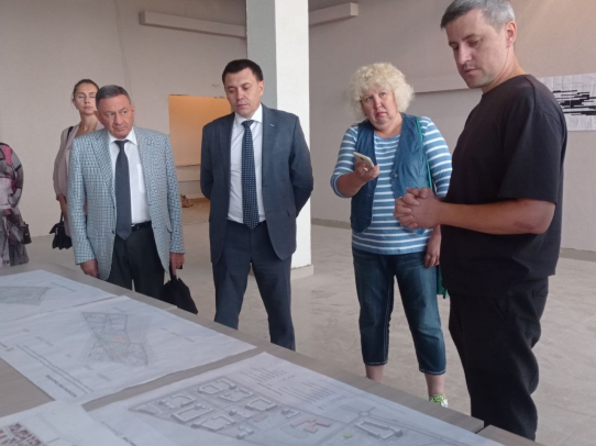 Жители поселка Солнечный-2 обсудили с властями перспективы развития «Соловьиной рощи»