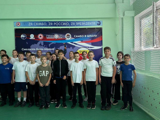 В Саратовской области активно развивается проект «Самбо в школу»
