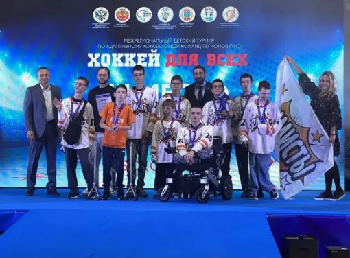 Саратовские «Оптимисты» завоевали бронзу на турнире «Хоккей для всех»