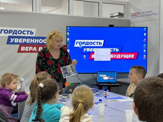 В Штабе общественной поддержки сделали праздничные открытки ко Дню космонавтики