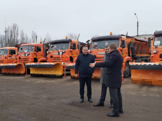 В Саратове и Балашове депутаты призвали коммунальщиков к своевременной уборке снега