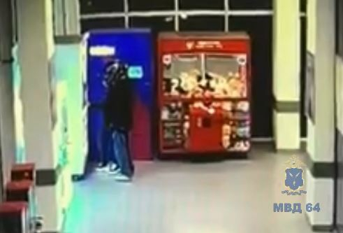 В супермаркете вскрыли игровые автоматы и похитили призы