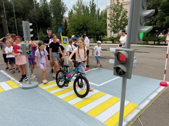 Автогородок «Территория безопасного детства» посетил лицей №24