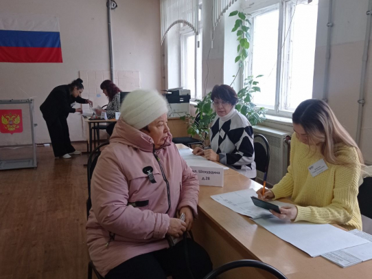 Голосование на выборах президента России стартовало в пяти регионах России