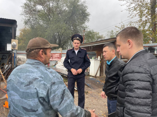 В микрорайоне Авиатор установили факт кражи крышек смотровых колодцев