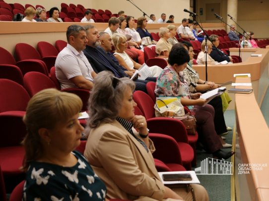 Депутаты и общественники отметили необходимость популяризации многодетности
