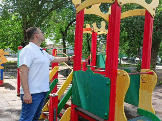 В Саратове проводится мониторинг детских игровых и спортивных площадок