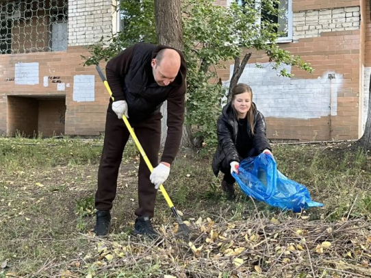 В Саратове стартовал первый октябрьский общегородской субботник