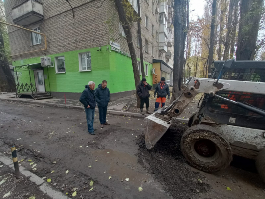 Во Фрунзенском районе продолжаются мероприятия по благоустройству 