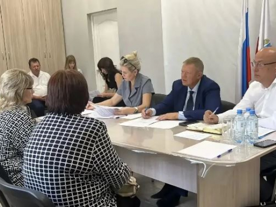 Панков провёл приём граждан в Красноармейске по проблемам ЖКХ и капремонта