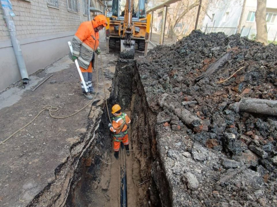 В Саратове продолжаются работы по замене изношенных коммуникаций