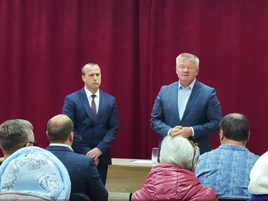 Михаил Исаев провел встречу с жителями села Сторожевка