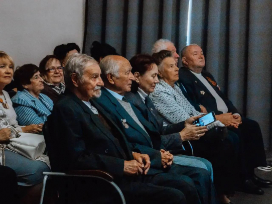Жителей старшего поколения поздравили с Днем пожилого человека