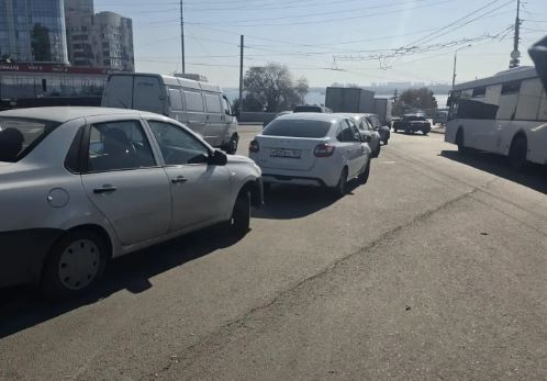 В Саратове специалисты проверили водителей такси