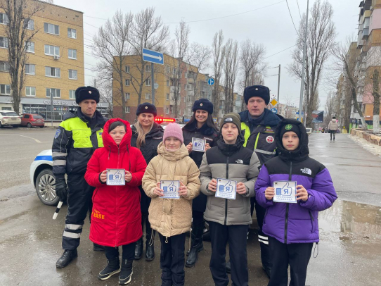 Акцию «Я пропускаю пешехода!» провели члены отряда ЮИД саратовского лицея