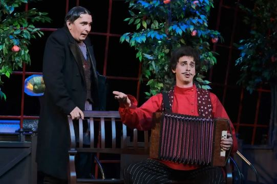 Вольский драматический театр открыл сезон премьерой «Волки и овцы» по Островскому