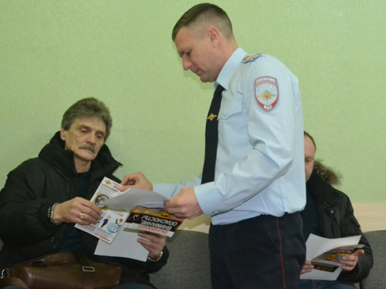 В Саратове продолжается масштабное оперативно-профилактическое мероприятие «Осторожно, мошенник!»