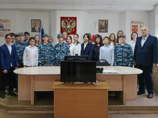 Школьники Саратова приняли участие в оперативно-профилактическом мероприятии «Нет ненависти и вражде»