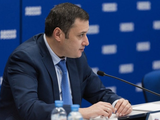 Александр Хинштейн призвал «Россети» не стремиться повышать прибыль за счет муниципальных бюджетов