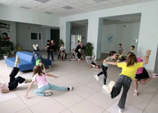 Летние лагеря на базе школ продолжают свою работу