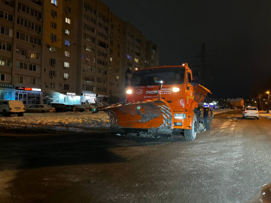 В Саратове, Энгельсе, Балакове коммунальные службы работают в усиленном режиме