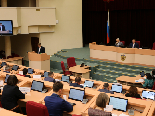 Саратовская областная Дума намерена рассматривать отчет о работе сенатора