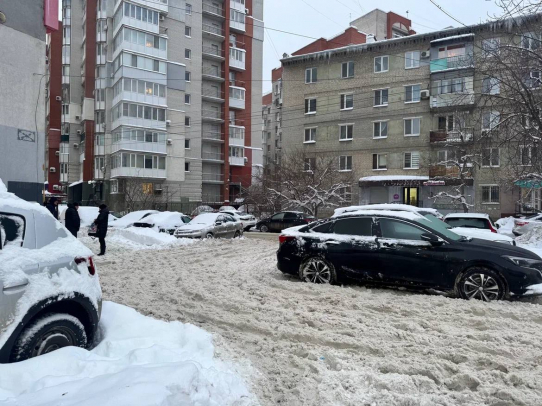 Областные депутаты призвали уделить особое внимание уборке снега у соцобъектов