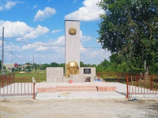 В Вольском районе ведется ремонт мемориальных объектов