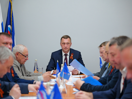 «Единая Россия» согласовала кандидатов на должность глав Воскресенского и Самойловского районов