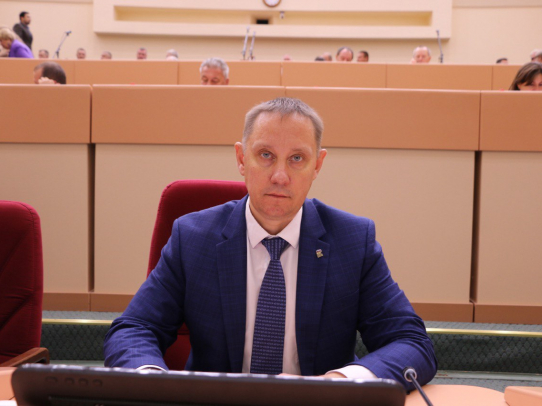 Гладков обвинил коммунистов в лоббировании интересов недобросовестных застройщиков